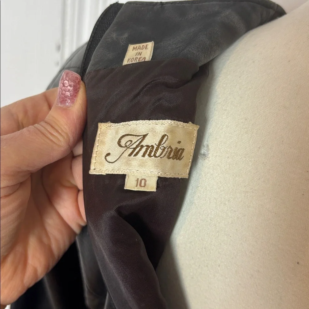 Vintage AMBRIA Black Genuine Leather Fitted Dress | Quilted Shoulders | Size 10 - Picture 8 of 12